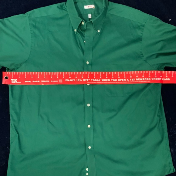 IZOD Wrinkle Free Twill Cotton/Poly Shirt - Picture 3 of 5